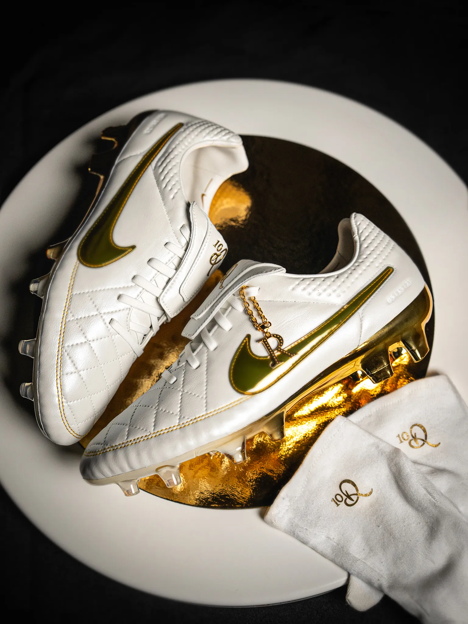 nike tiempo r10 reedition 2025 footpack