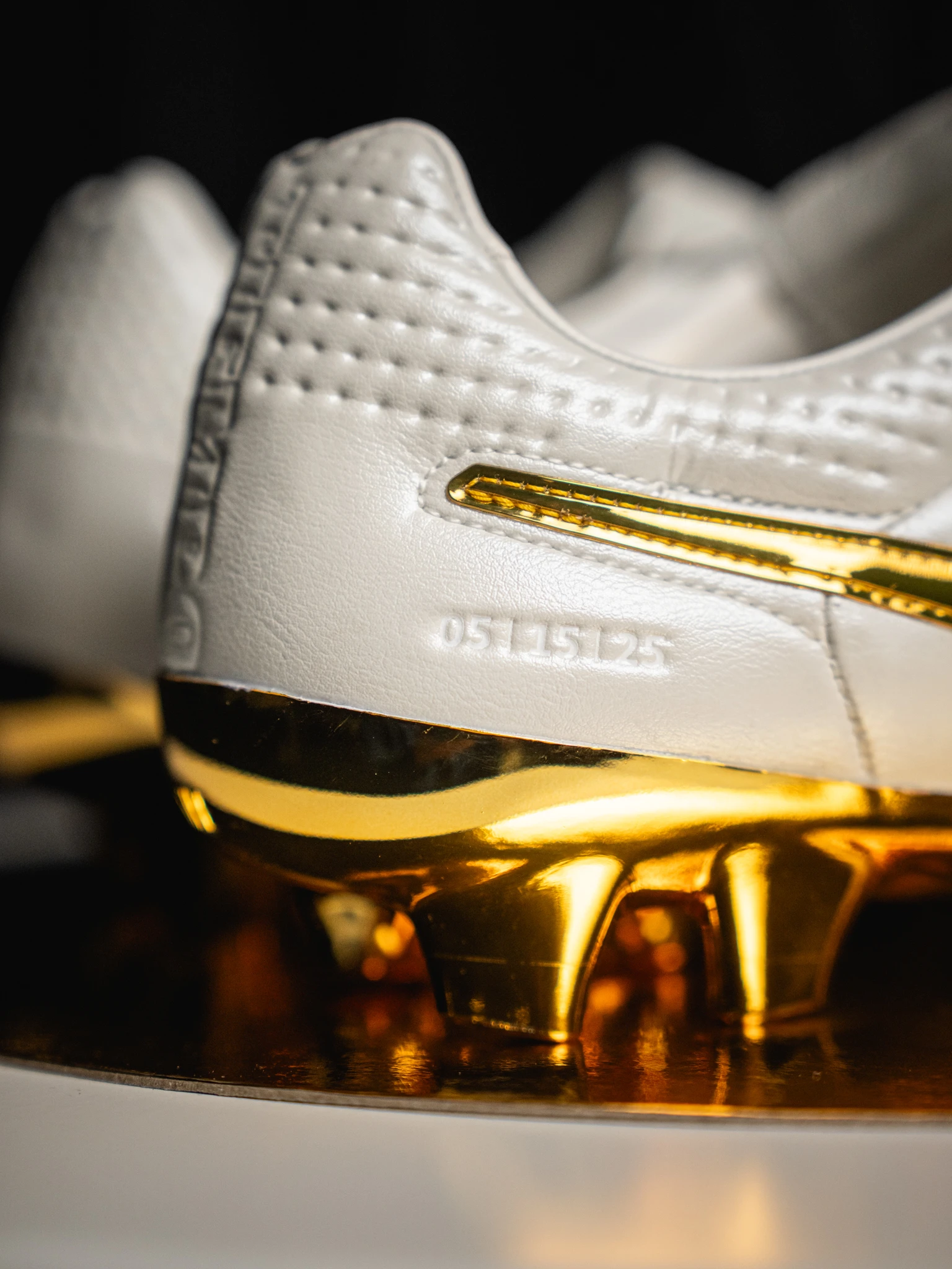 nike tiempo r10 reedition 2025 footpack
