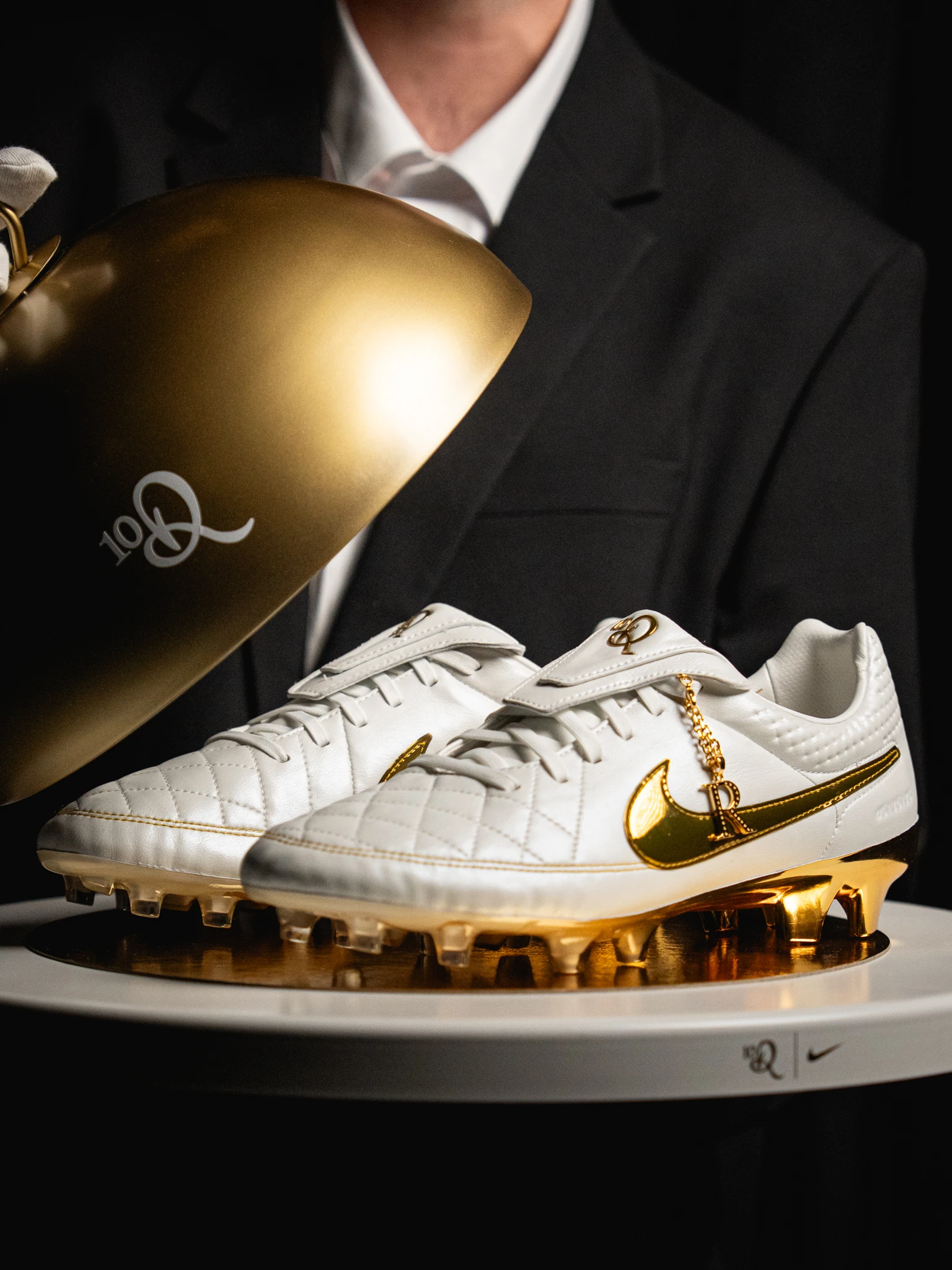 nike tiempo r10 reedition 2025 footpack
