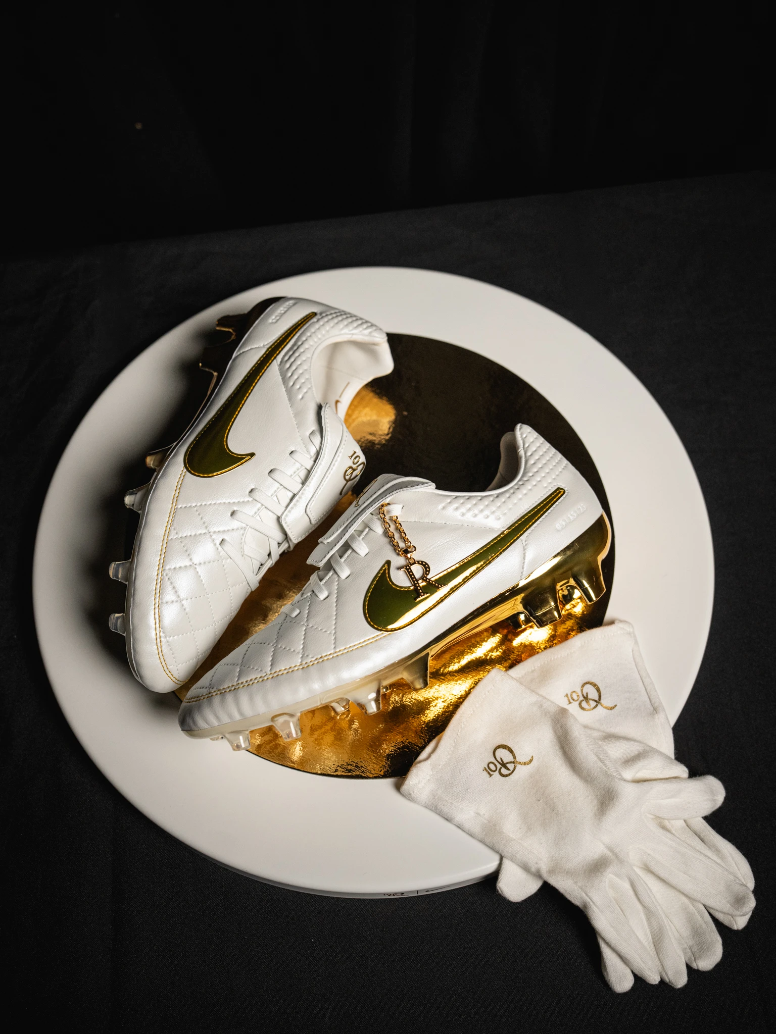 nike tiempo r10 reedition 2025 footpack