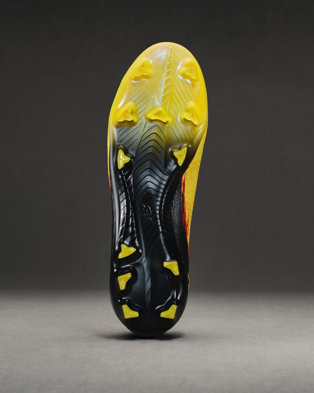 new balance furon v8 live wire