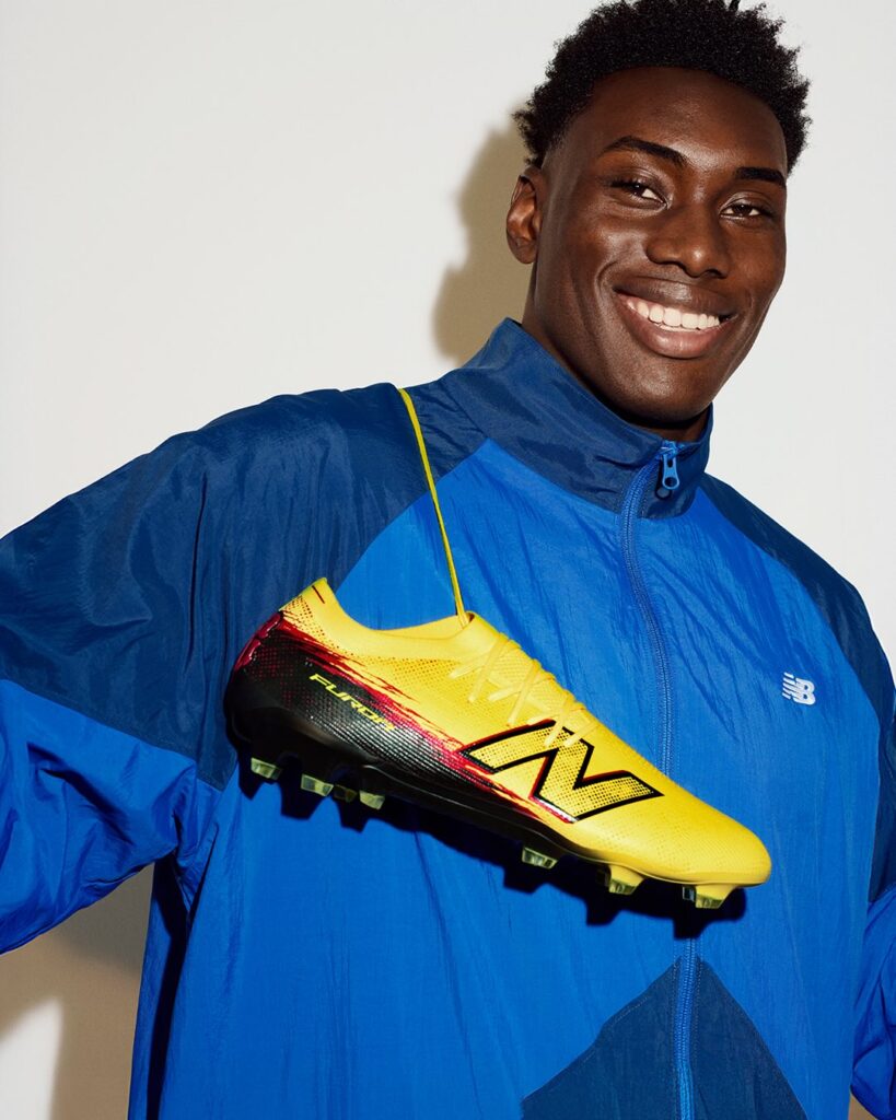 new balance furon v8 live wire