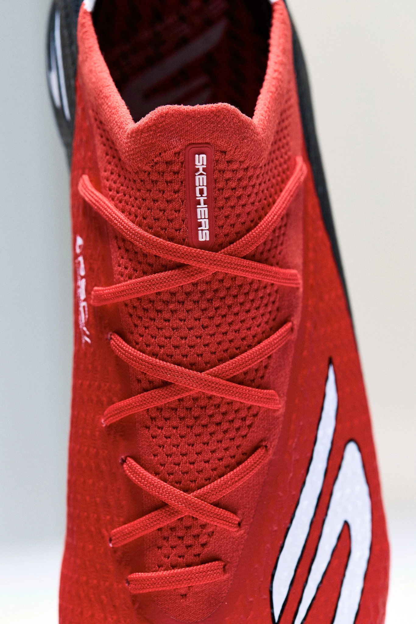 crampons skechers stand out pack