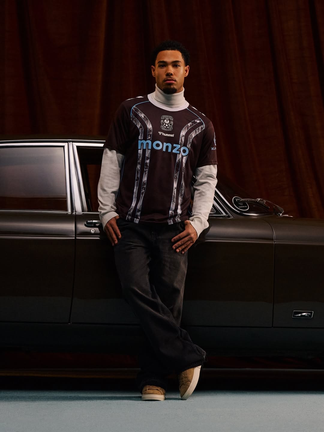 hummel et Coventry rééditent l'un des pires maillots de l'histoire du foot !