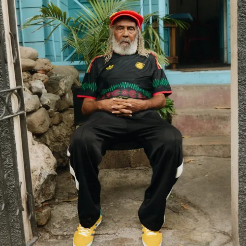 Image de l'article Quand Bob Marley inspire les nouveaux maillots adidas 2026 de la Jamaïque
