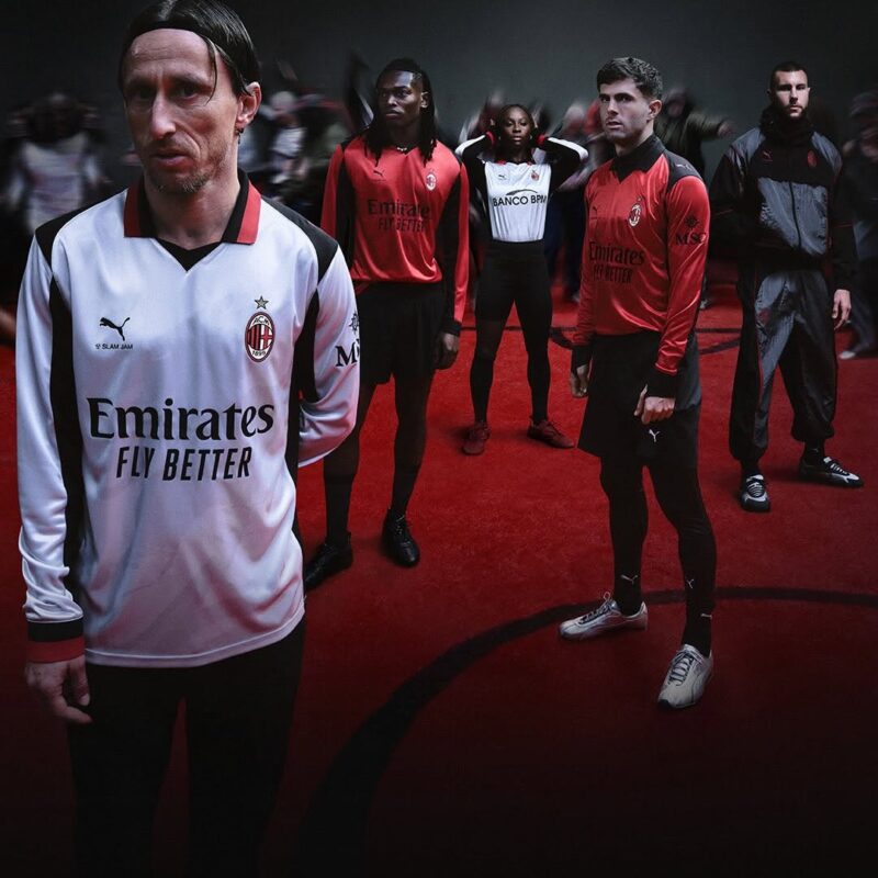 Découvrez le nouveau maillot domicile du Milan AC 2012-13