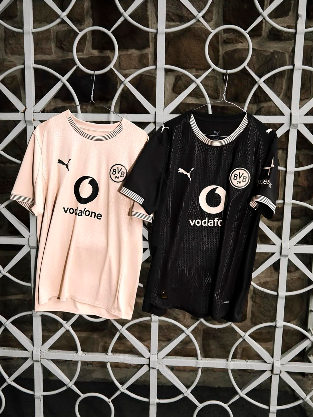 borussia-dortmund-maillot-100-ans-rote-erde-stadium-5