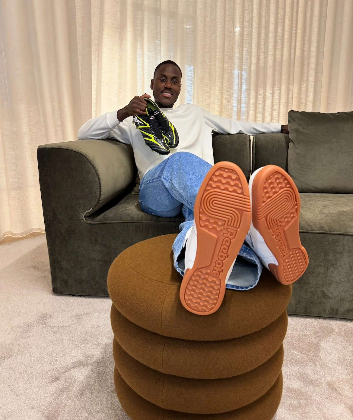 Après Vlahovic, Reebok signe Trevoh Chalobah !