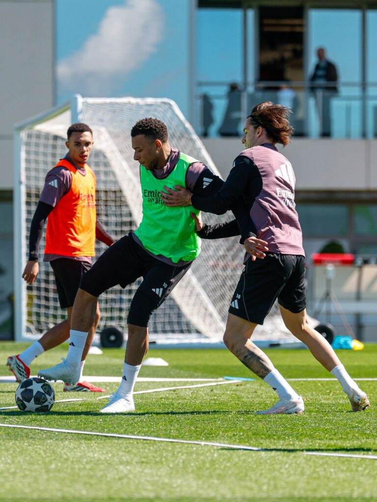 kylian mbappe nouvelle mercurial nike