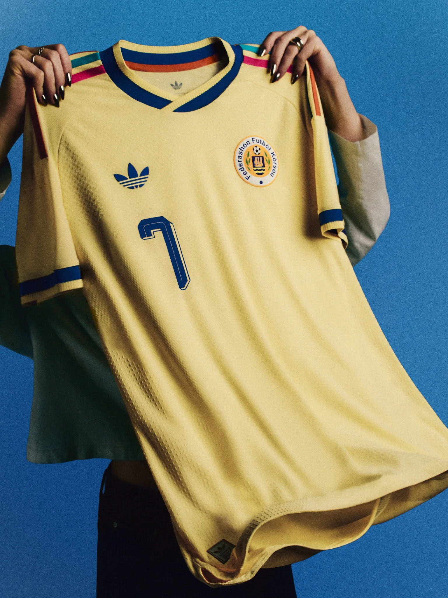 maillot curacao coupe du monde 2026 exterieur adidas