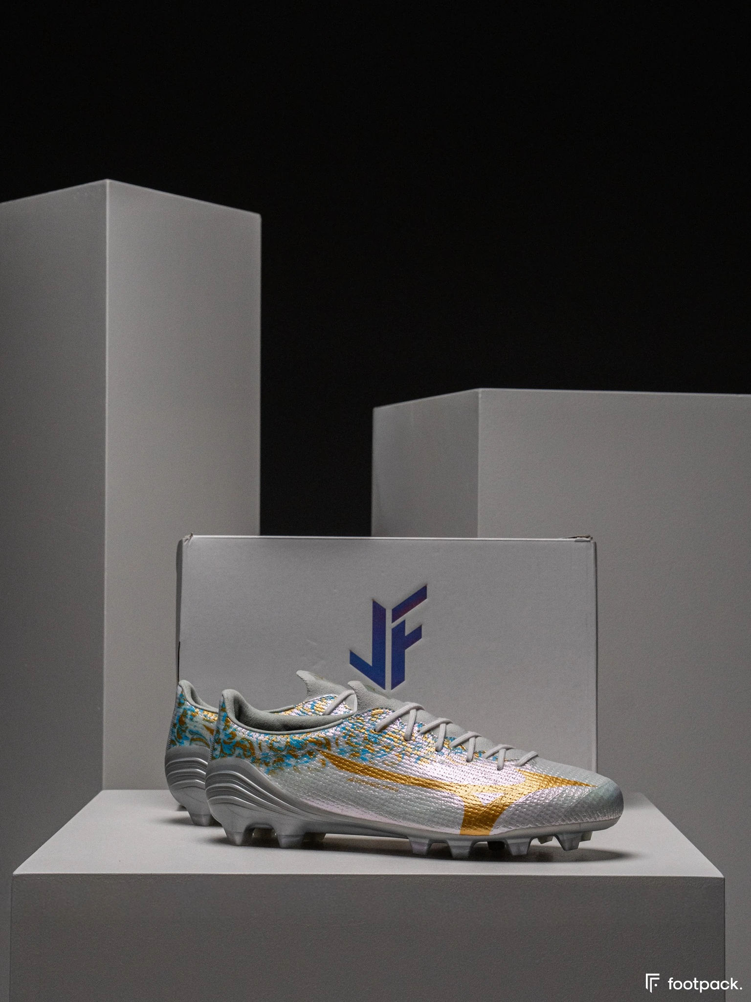 première paire signature joao felix mizuno alpha 2025 2026