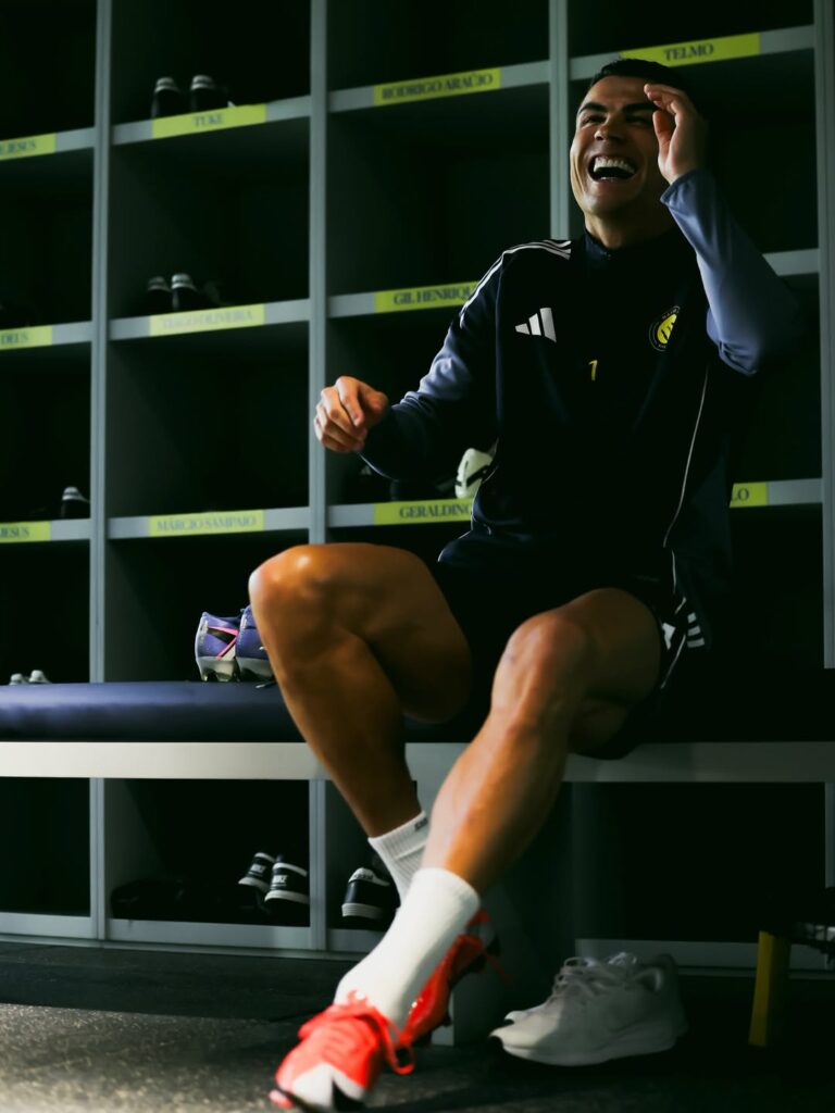 crampons-cristiano-ronaldo-mercurial-superfly-1-reedition