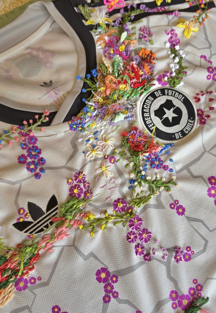 maillot-chili-exterieur-2026-adidas-artistes