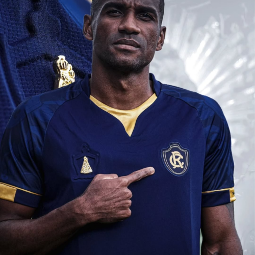 Image de l'article Au Brésil, le Clube do Remo lance des maillots marqués par la foi
