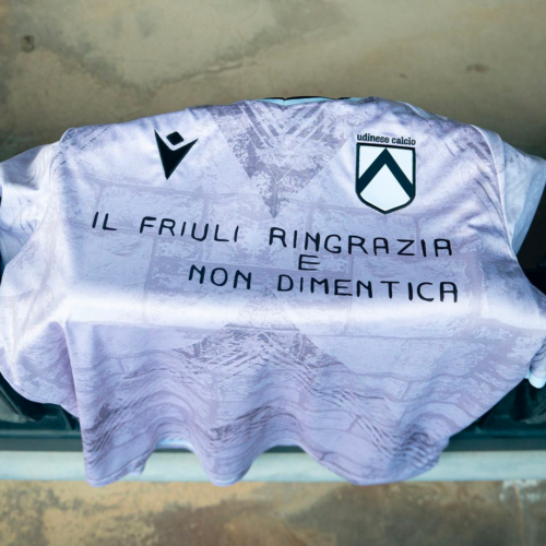 Image de l'article L'Udinese dévoile un maillot commémoratif inspiré du Frioul