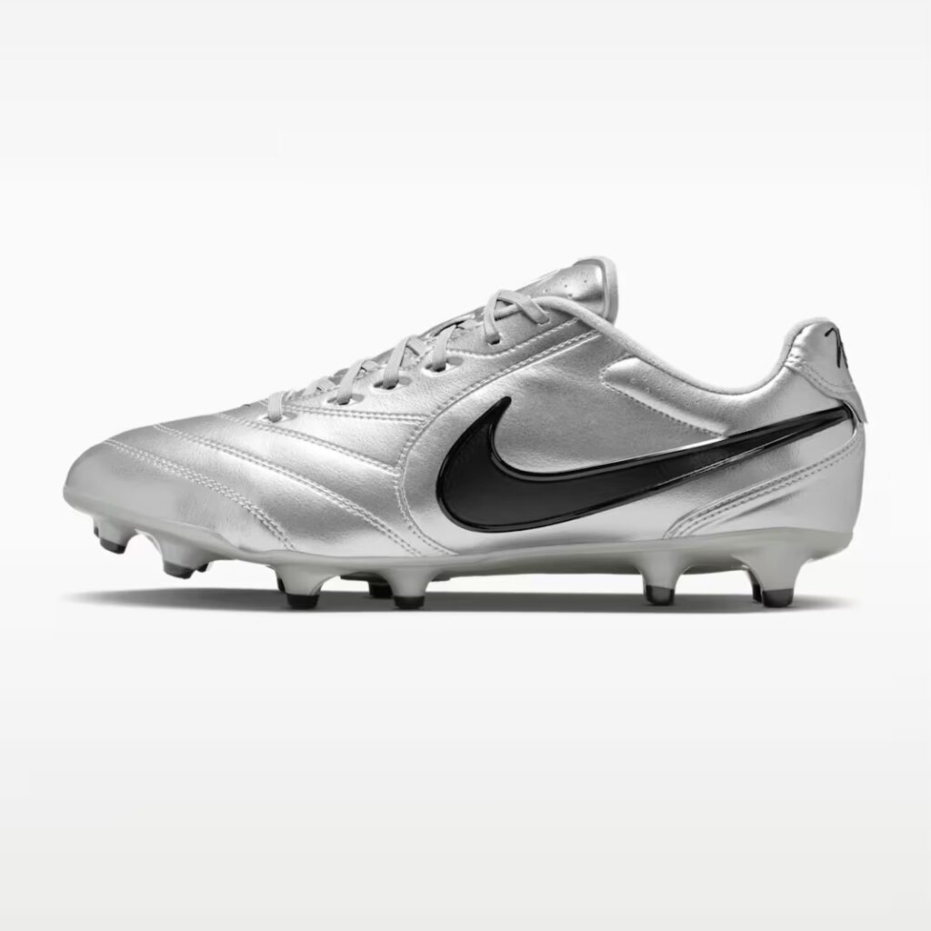 nike tiempo ligera van dijk