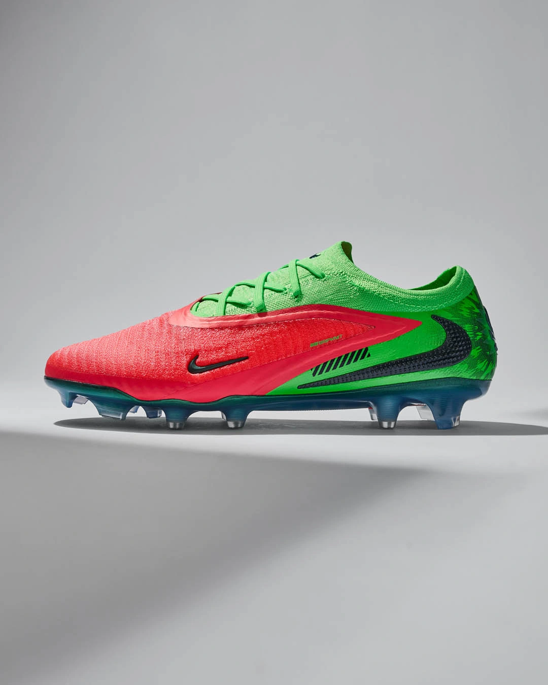 paire-signature-erling-haaland-phantom 6 inspiration hypervenom