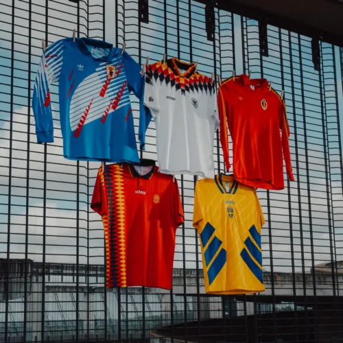Image de l'article adidas réédite ses maillots iconiques de Coupe du Monde (Allemagne, Espagne, Belgique, Suède, ..)