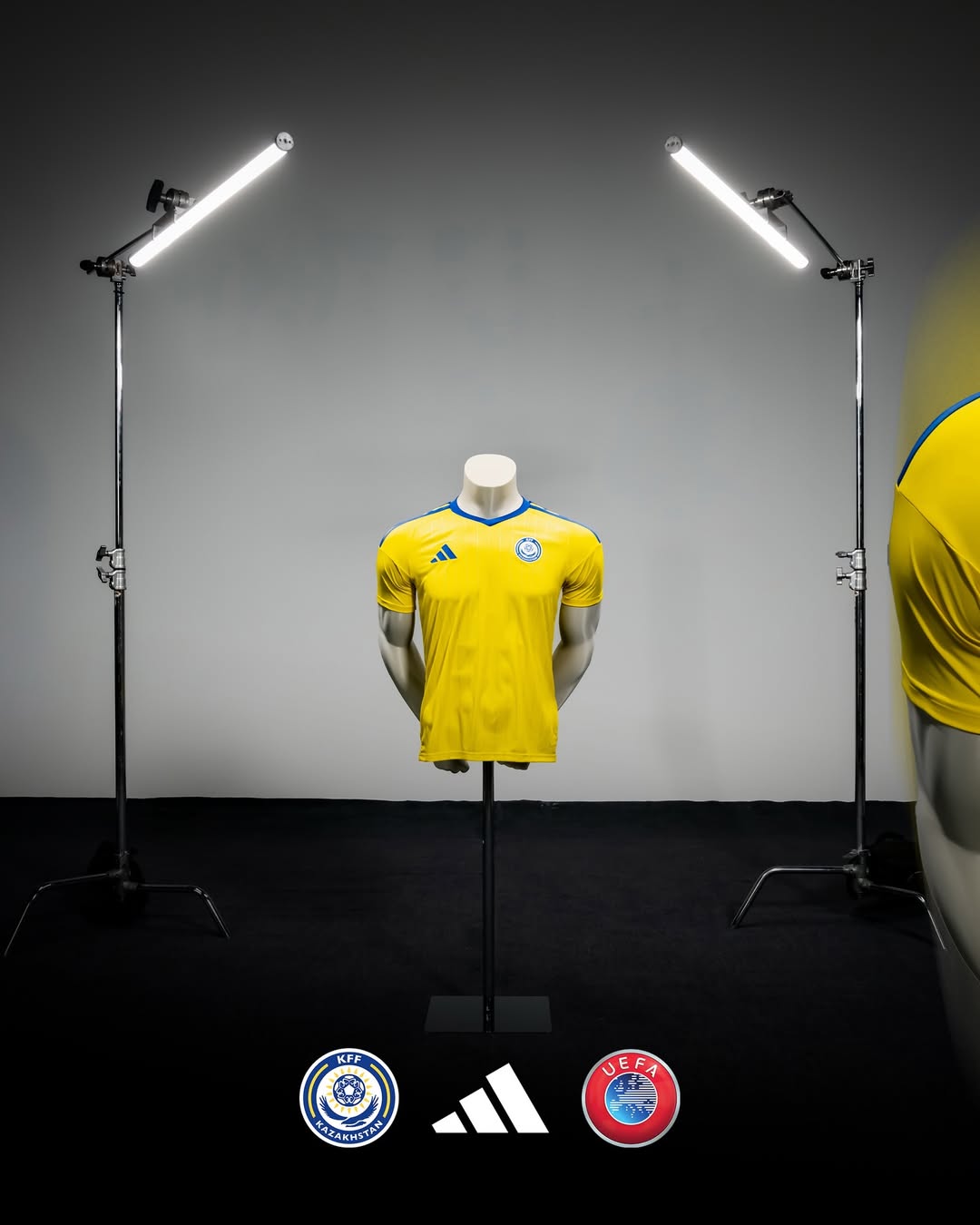 maillot kazakhstan 2026 adidas uefa assistance kit