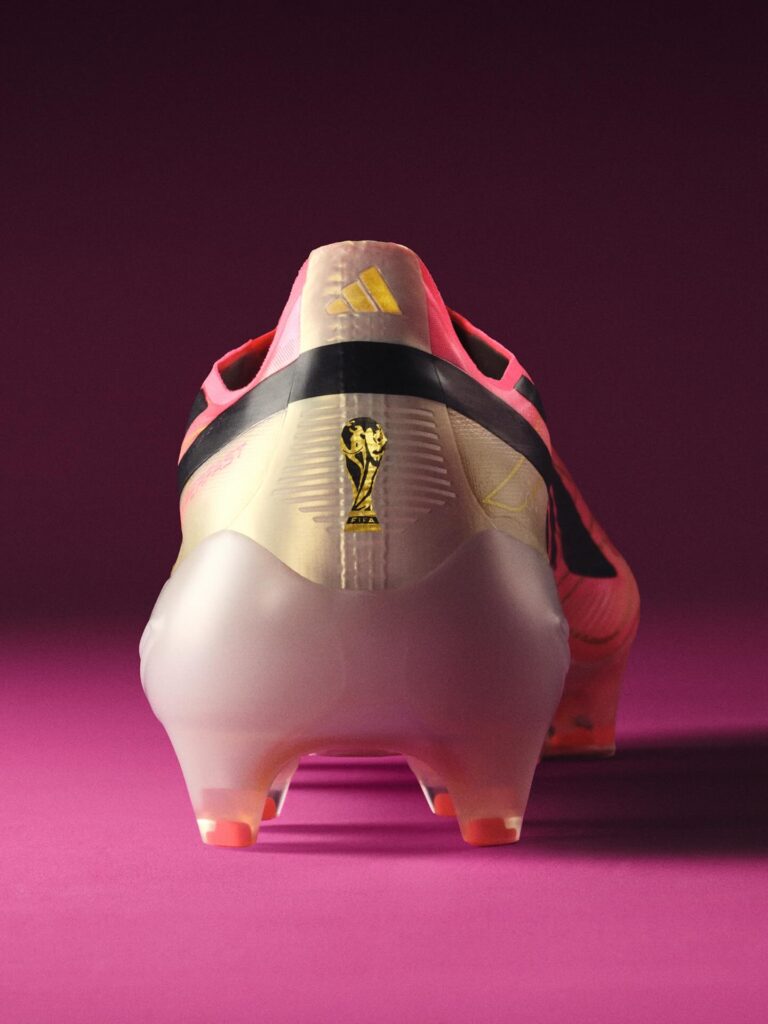 crampons adidas coupe du monde 2026