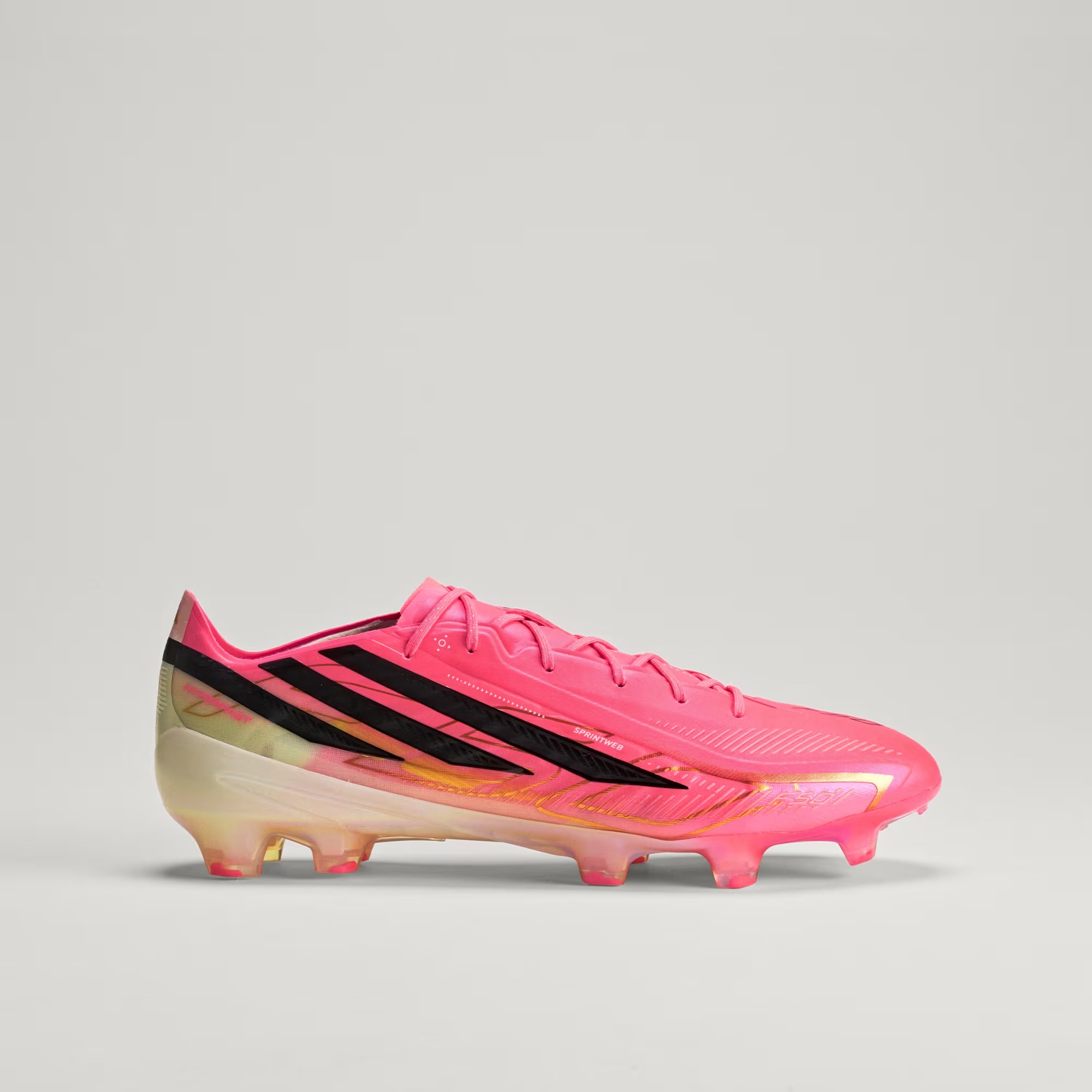 crampons adidas F50 coupe du monde 2026