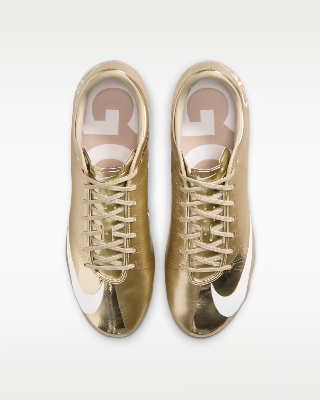 crampons cr7 or nike mercurial