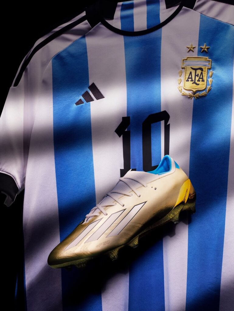 crampons messi coupe du monde 2022