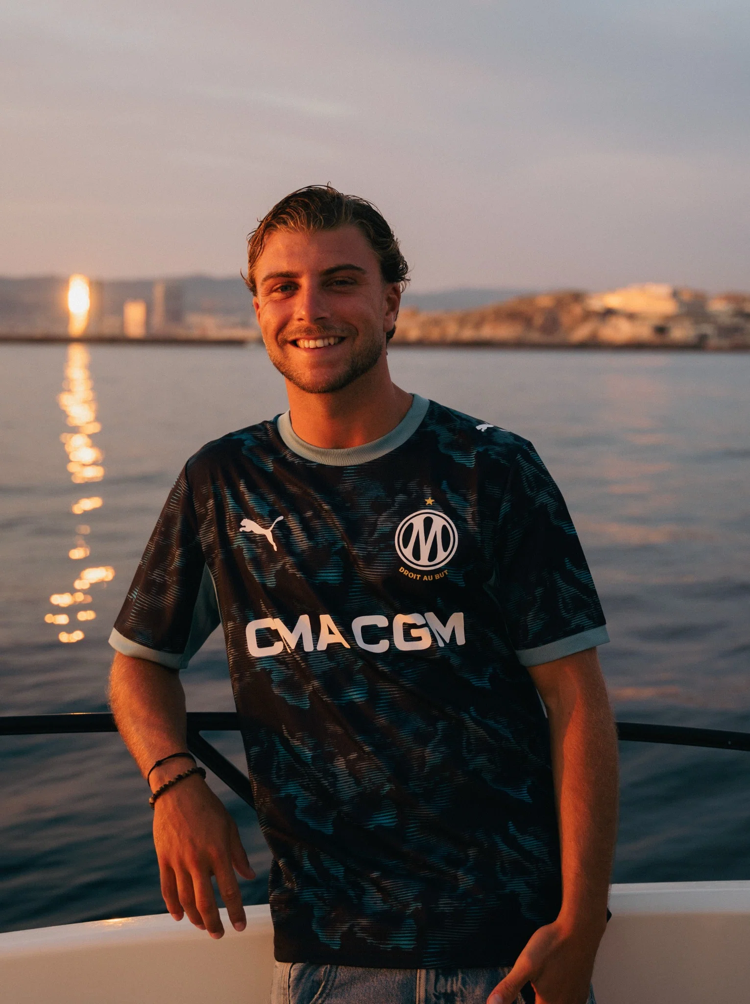 Nouveau maillot extérieur de l'OM 2026-2027 conçu par PUMA
