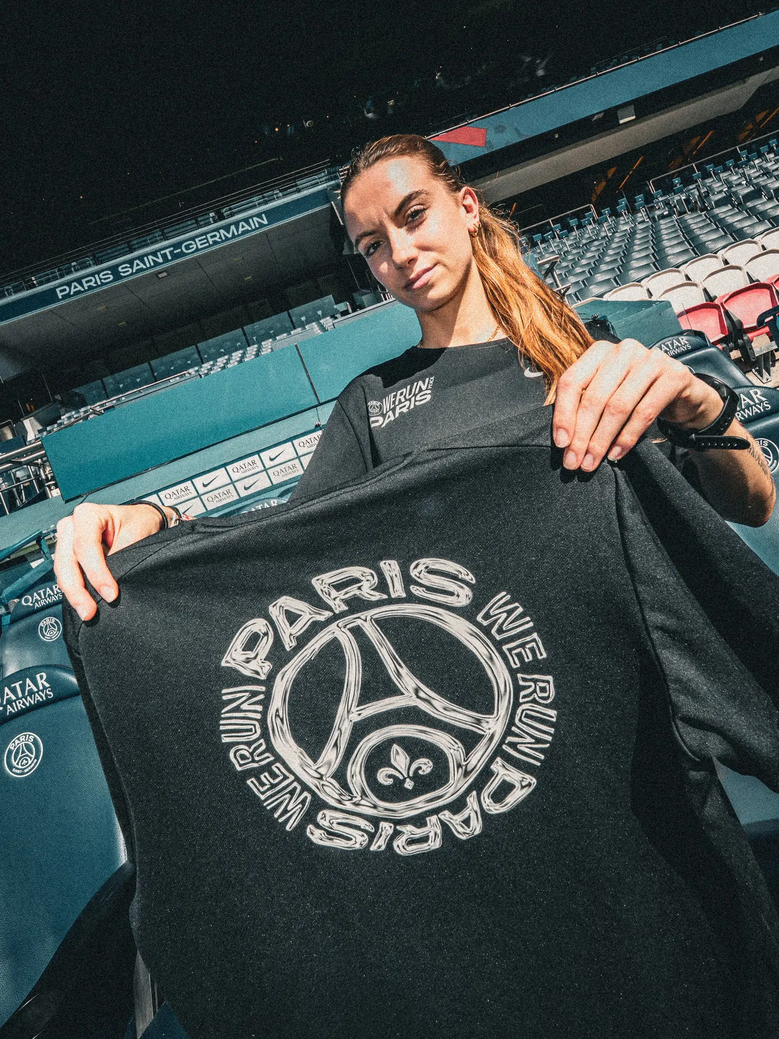 tee-shirt we run paris finisher nike psg