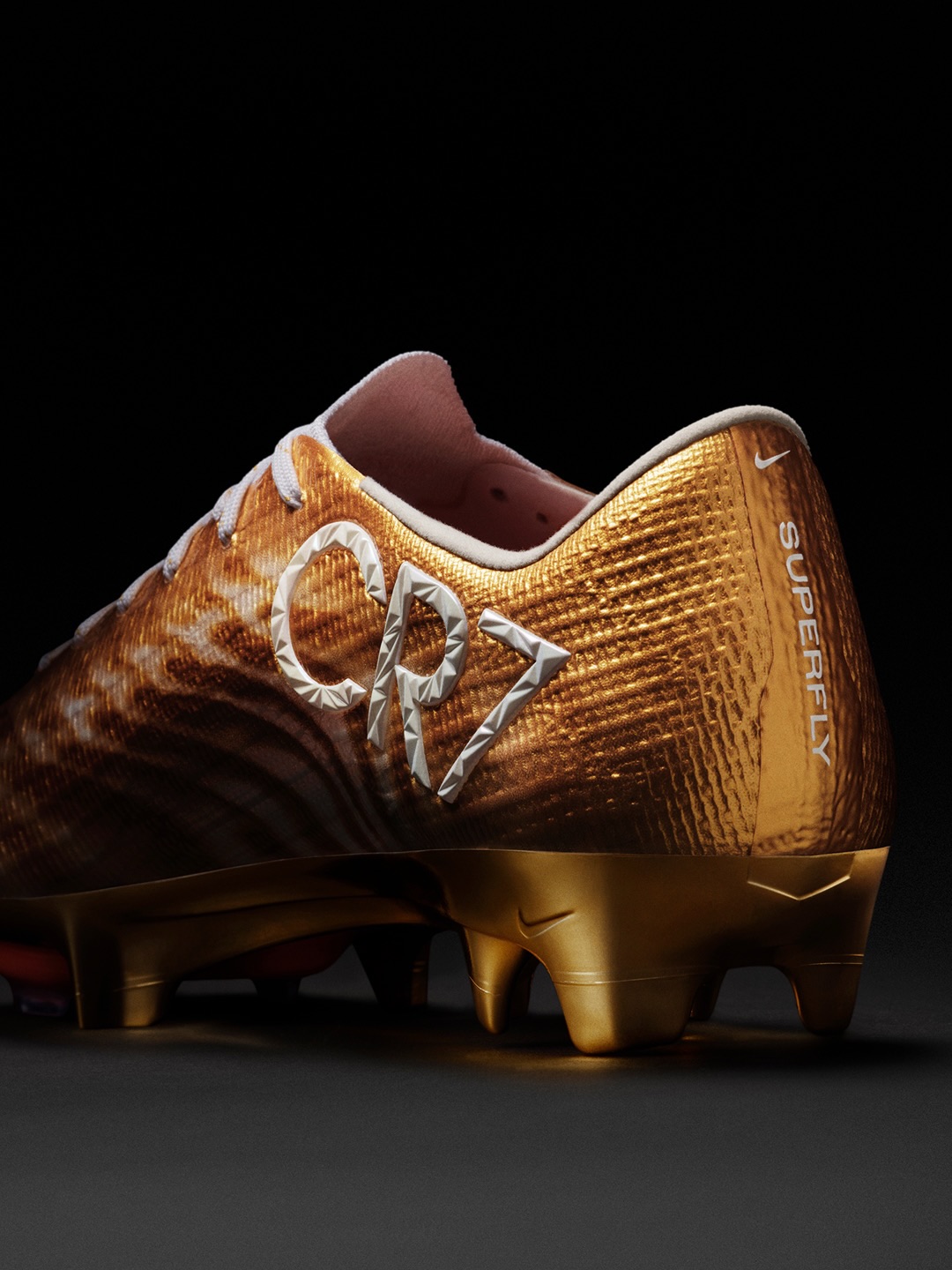 nike mercurial superfly 11 CR7 gold scorpion