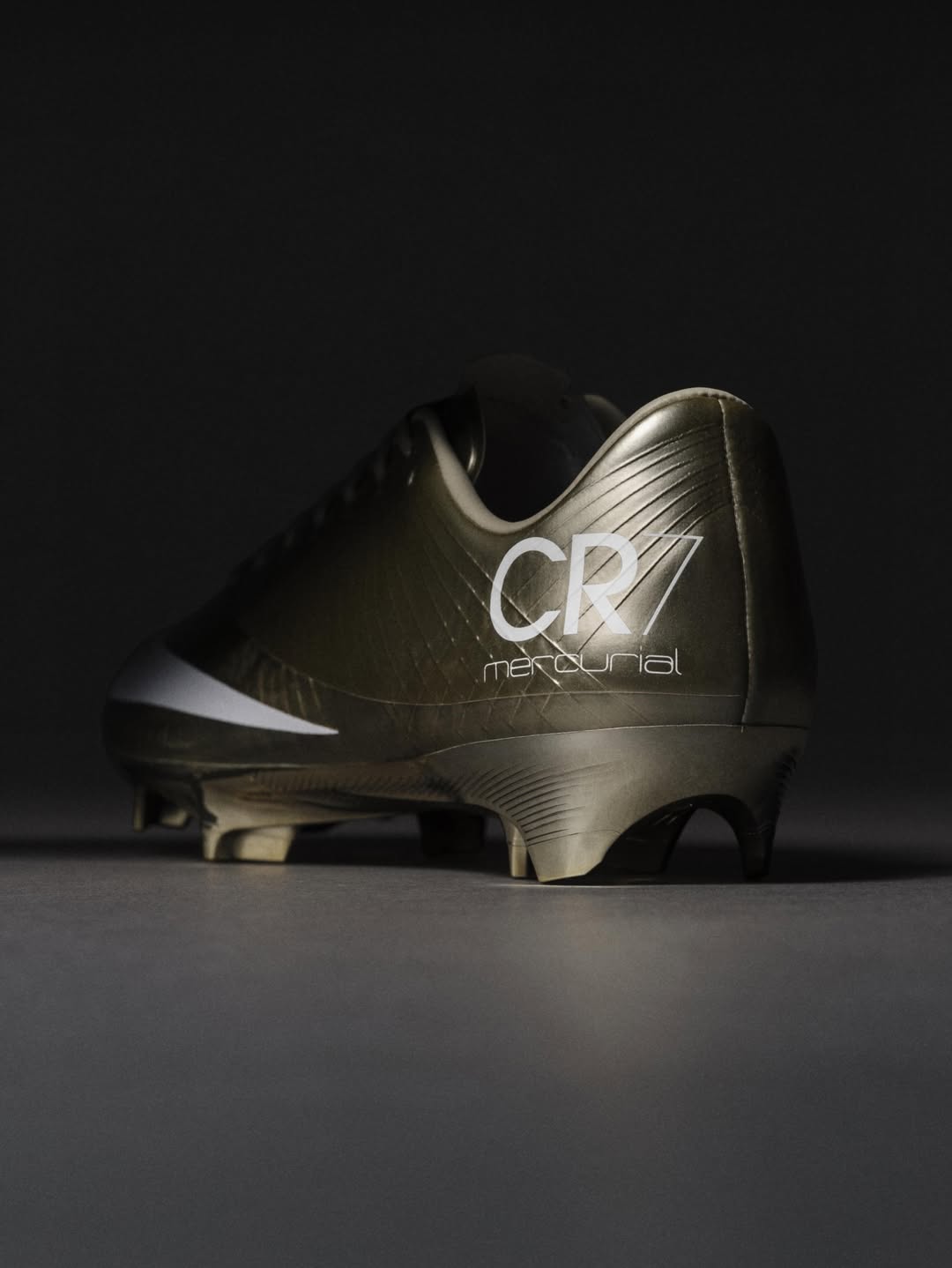 Les crampons dorés Nike Mercurial Superfly RGN Gold de Cristiano Ronaldo.