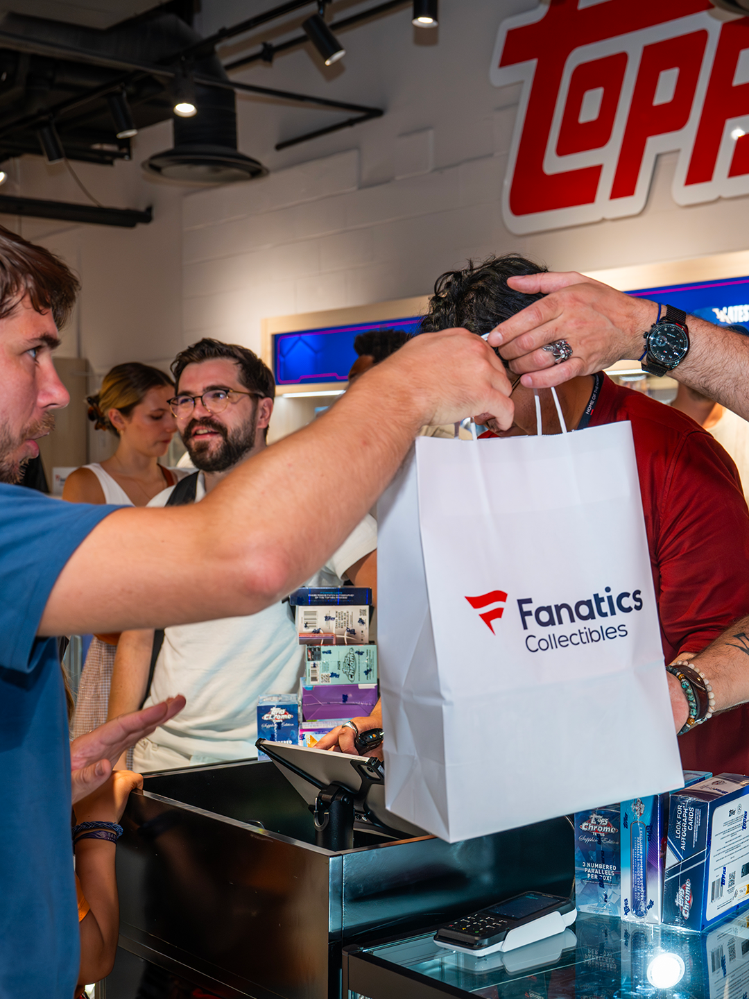 topps-fanatics-paris-pop-up-04
