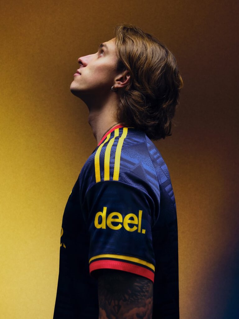 maillot-arsenal-exterieur-2026-2027-adidas-3
