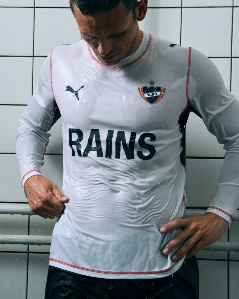 maillot B.93 sponsor rains