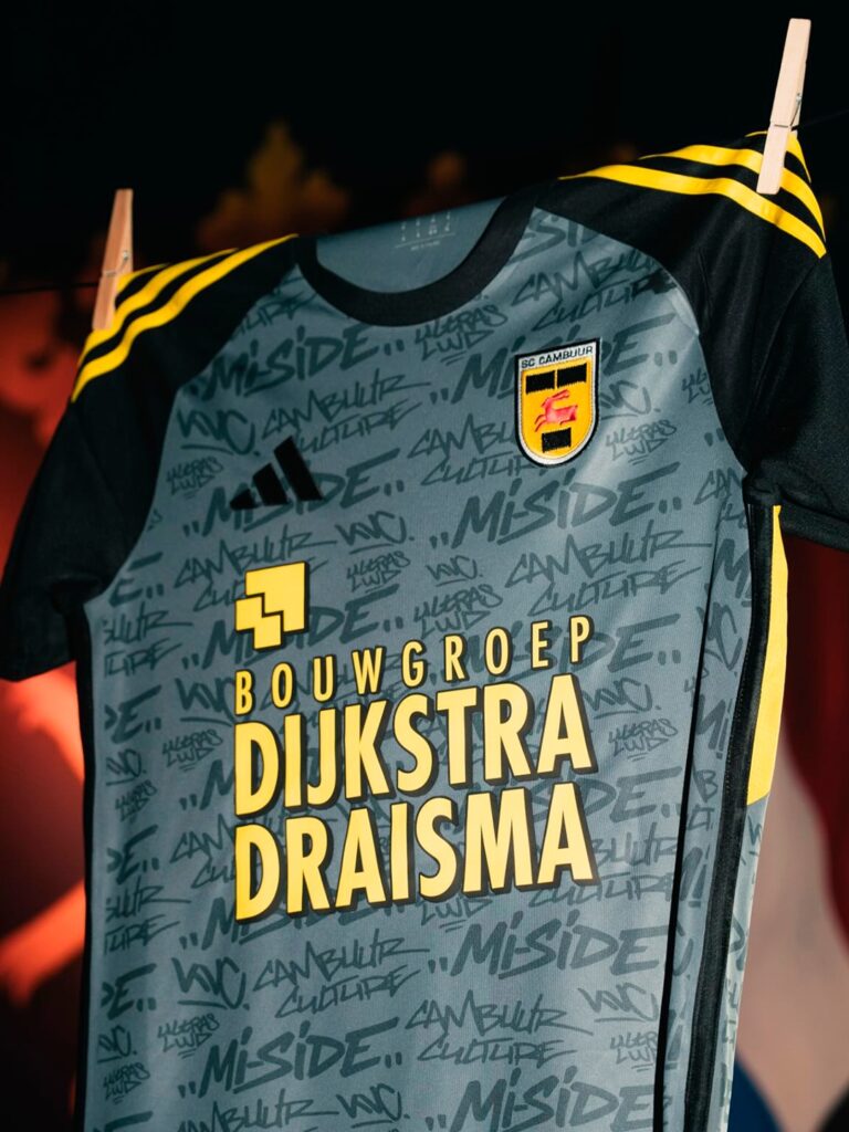 maillot de foot imaginé par des ultras