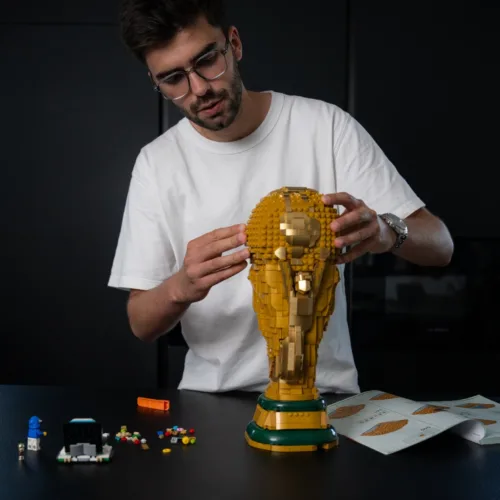Image de l'article On a construit la Coupe du monde en LEGO