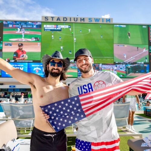 Image de l'article Des kayaks aux hippodromes : les watch parties les plus insolites de la Coupe du monde
