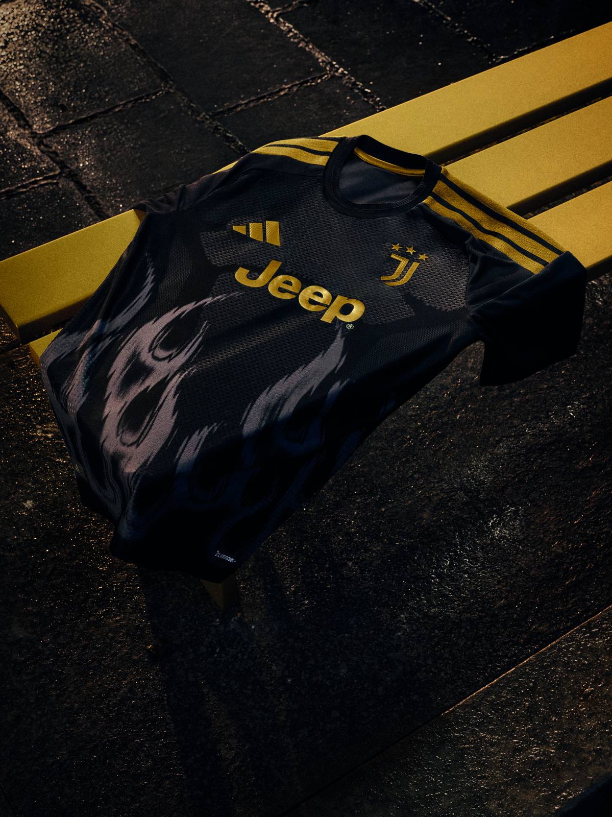 maillot-juventus-third-2026-2027-adidas-11
