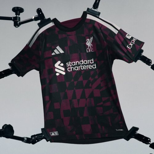 Image de l'article Le maillot third de Liverpool s'habille pour l'Europe