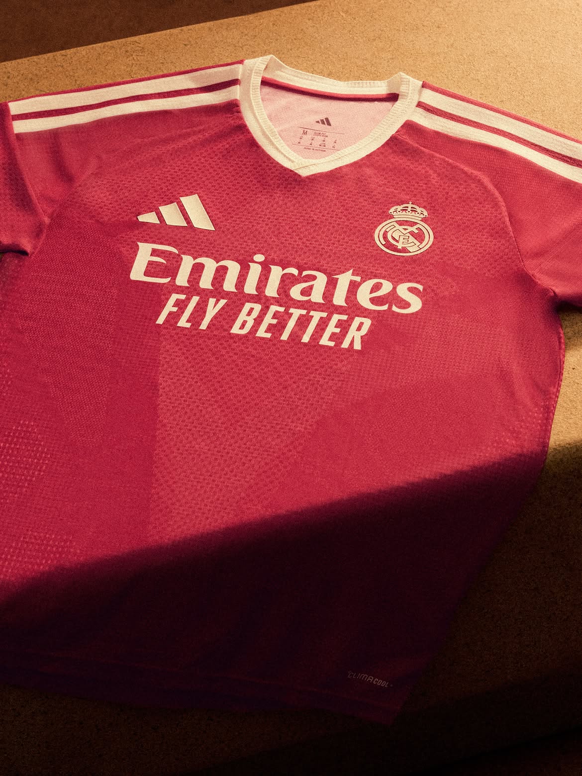 maillot-real-madrid-rose-adidas-third-2026-2027-3