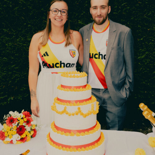 Image de l'article Le RC Lens organise un mariage pour le lancement de son maillot third&nbsp;!