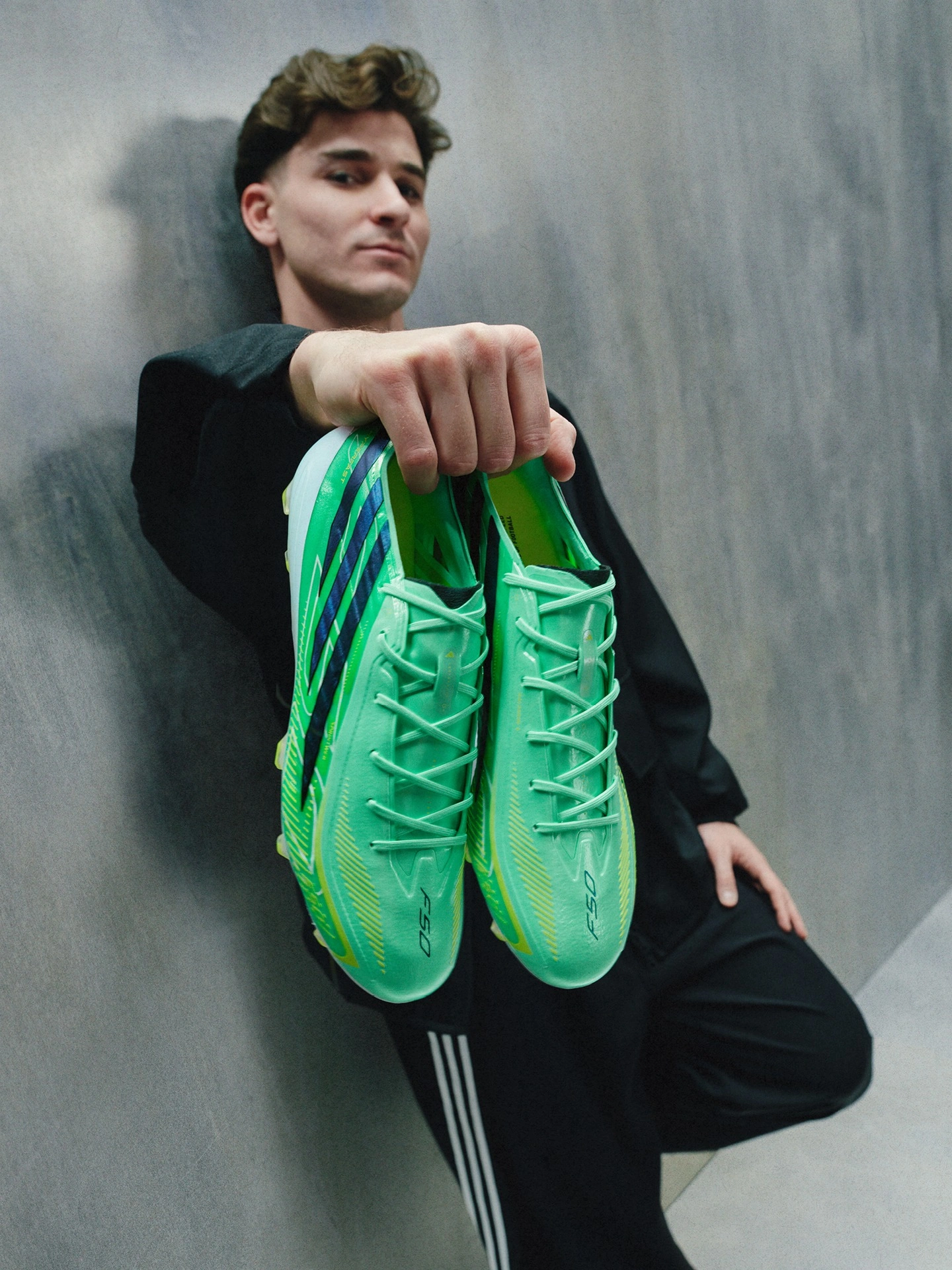 crampons adidas final rush pack