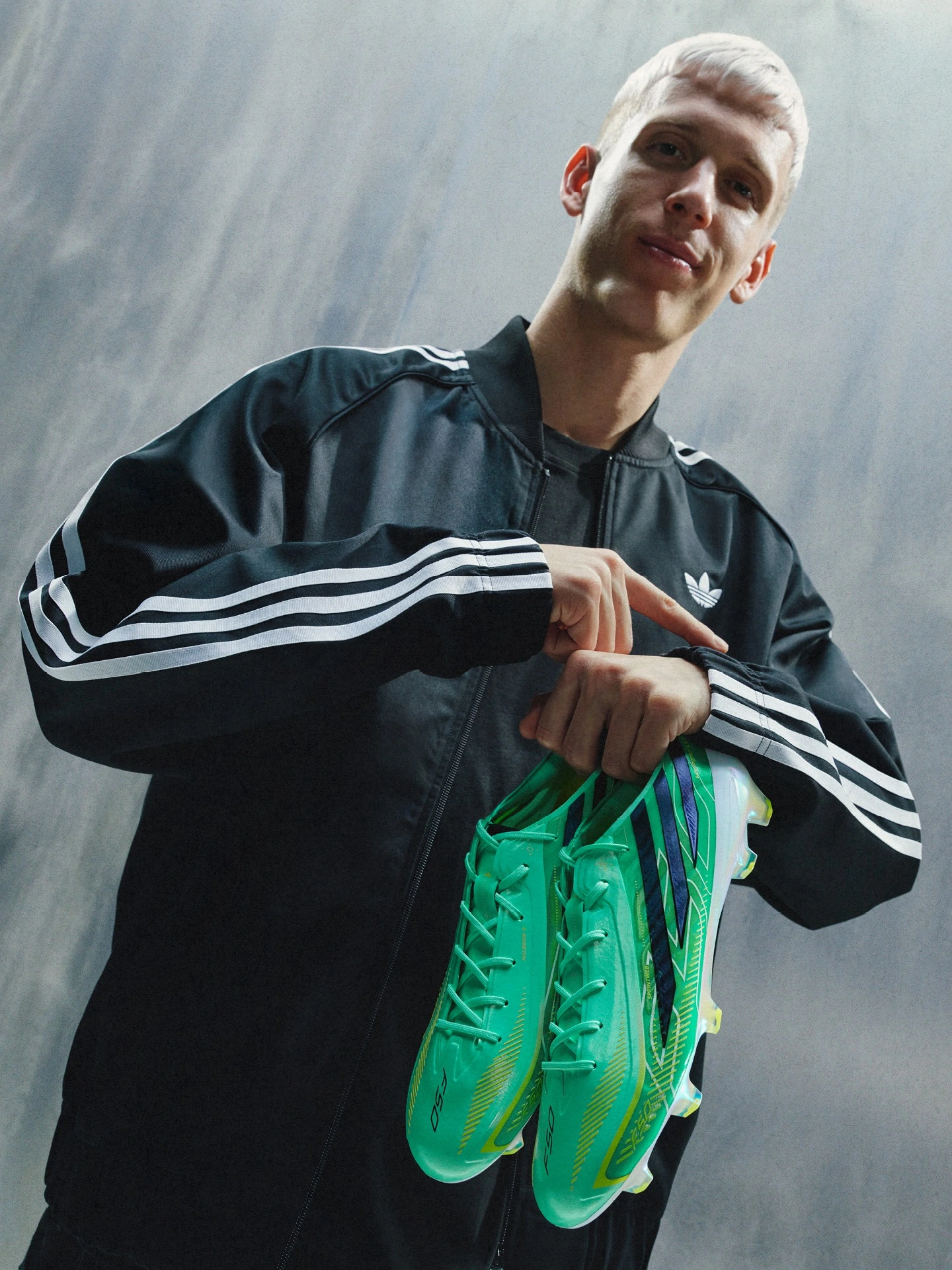 crampons adidas final rush pack