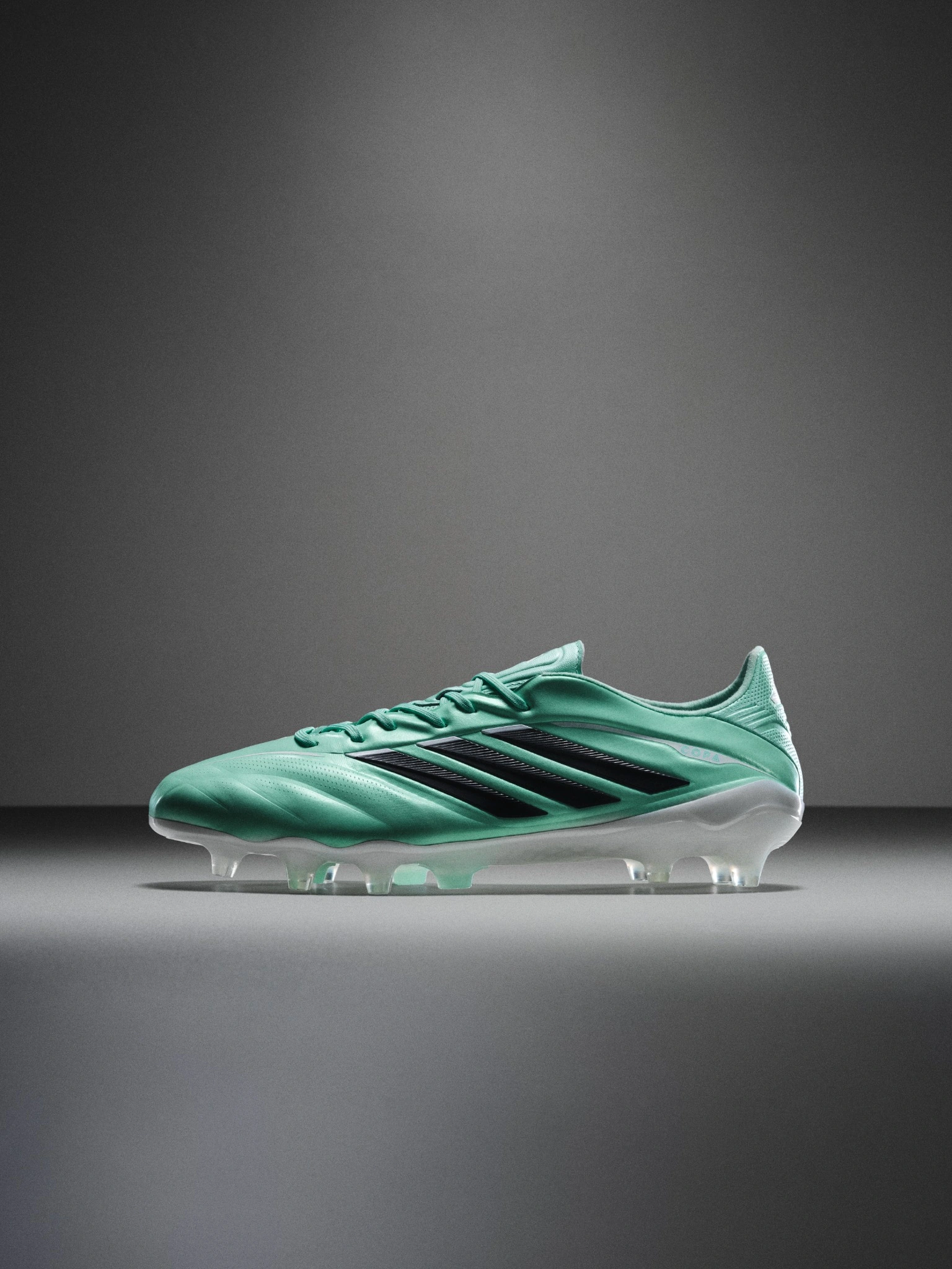 crampons adidas final rush pack