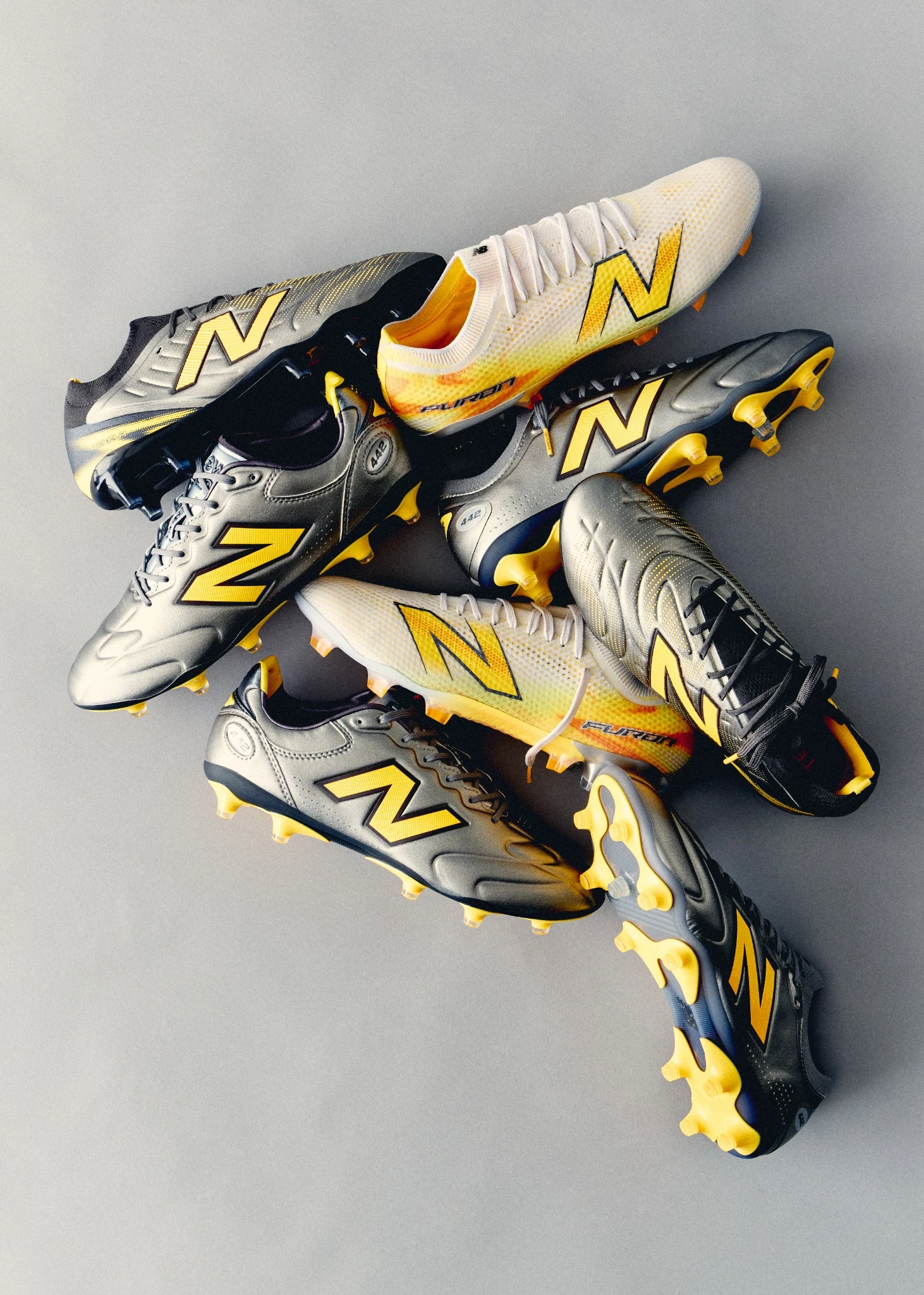 crampons new balance catalyst pack