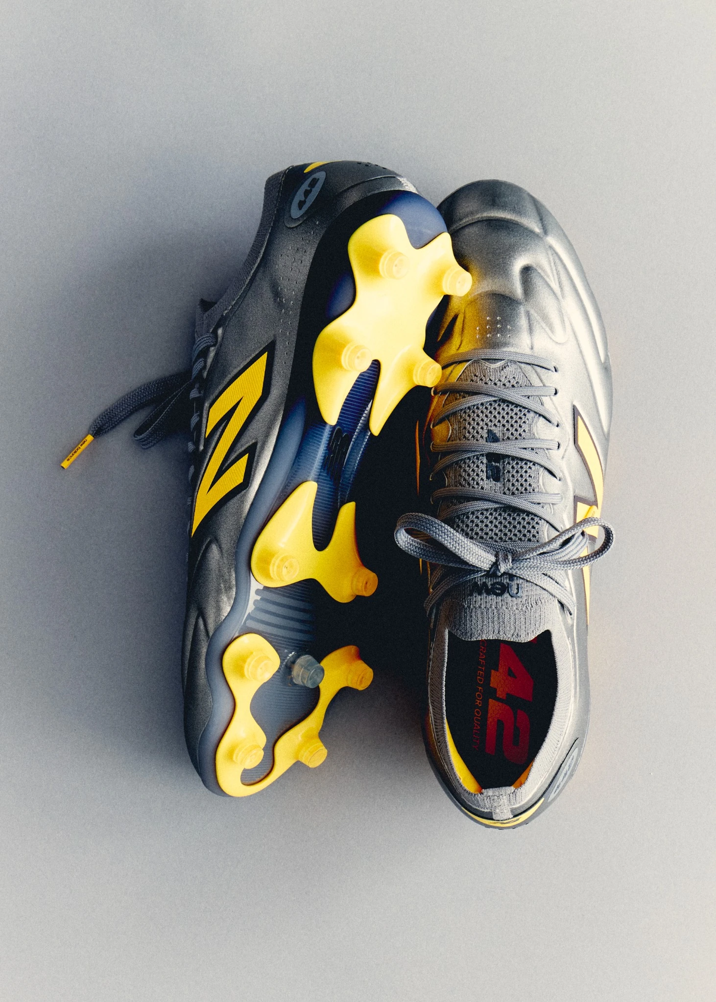 crampons new balance catalyst pack