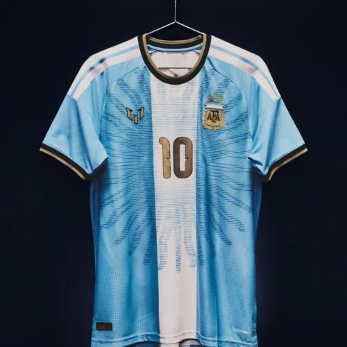 Image de l'article Comme le 10 de Messi, pourquoi le Portugal ne pourra pas retirer le numéro 7 de Cristiano Ronaldo ?