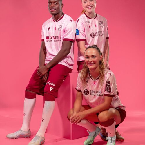 Image de l'article Un maillot rose pour le FC Nantes, porté par l&rsquo;équipe féminine et masculine