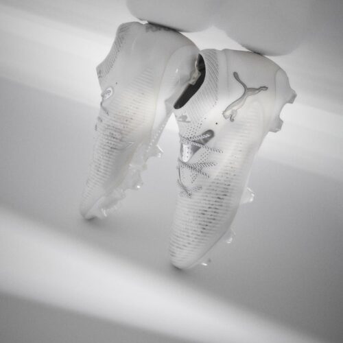 Image de l'article PUMA dévoile ses packs Whiteout et Eclipse pour 2025